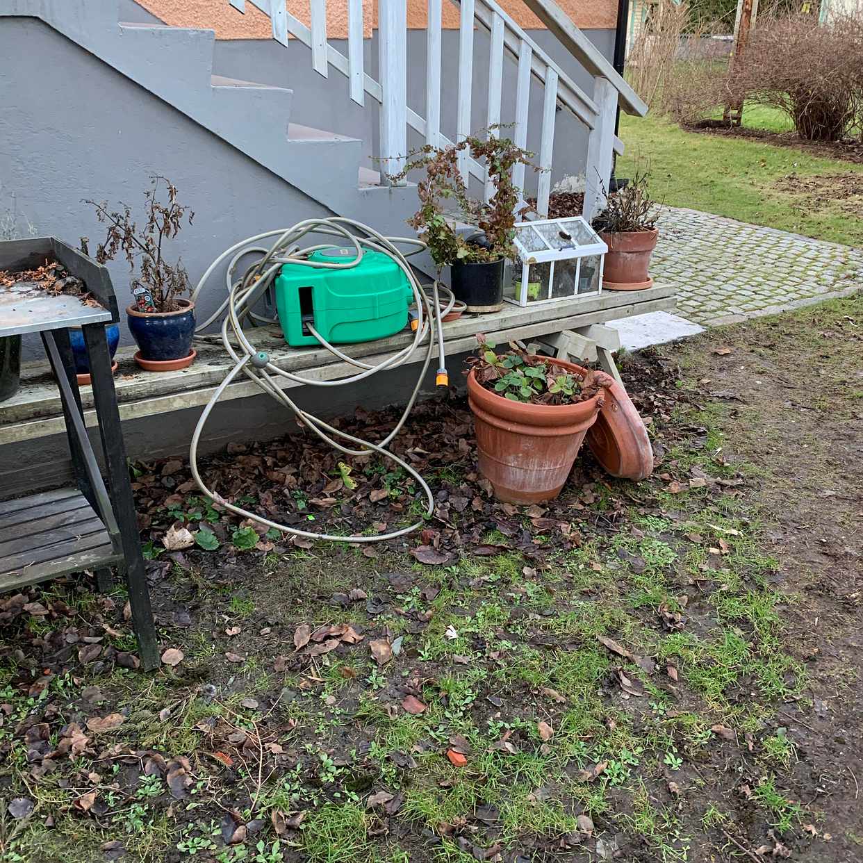 image of 2st långa bänkar mm s - Lidingö