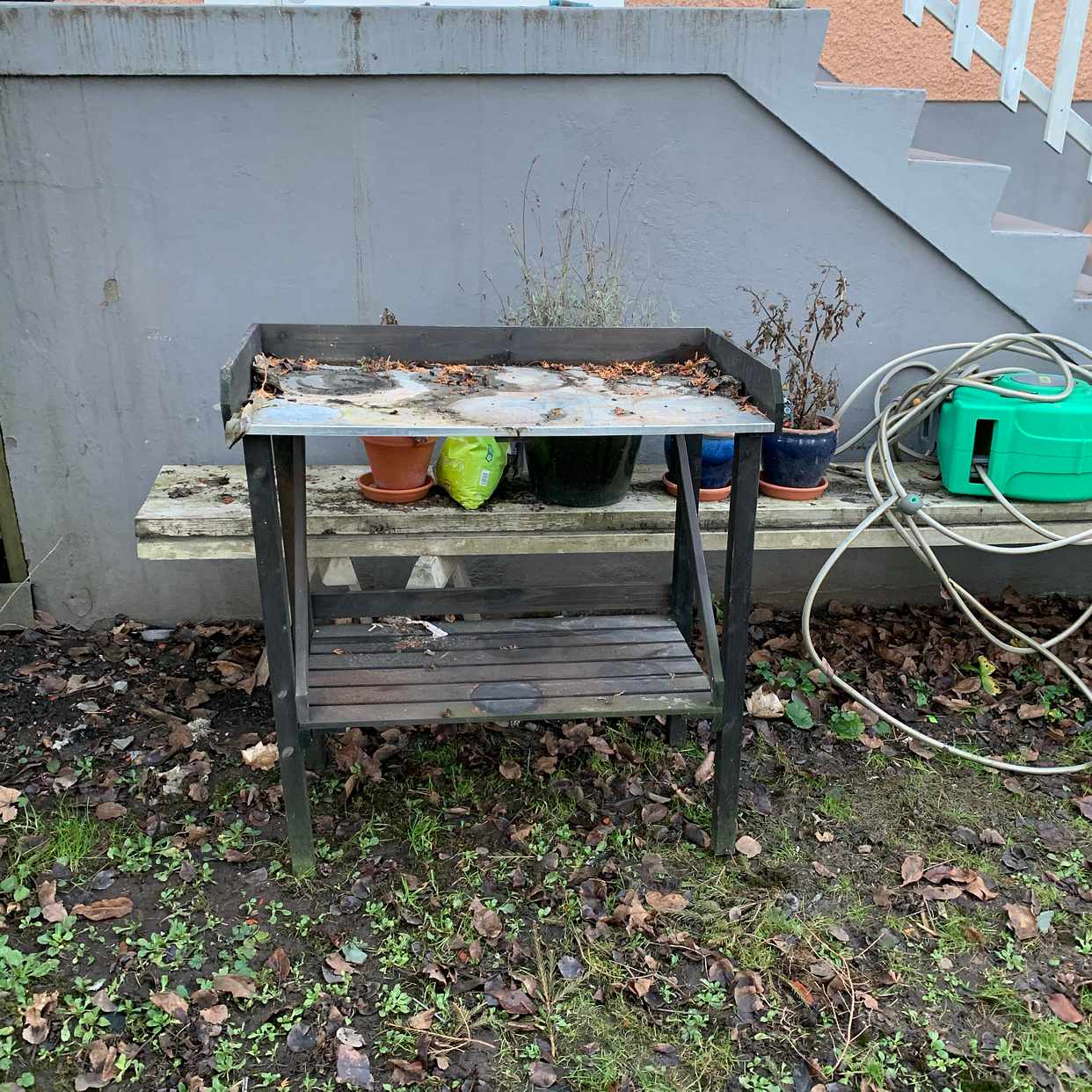image of 2st långa bänkar mm s - Lidingö