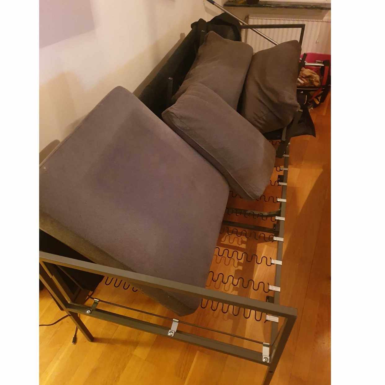 image of Bråthult soffa ska bort - Göteborg