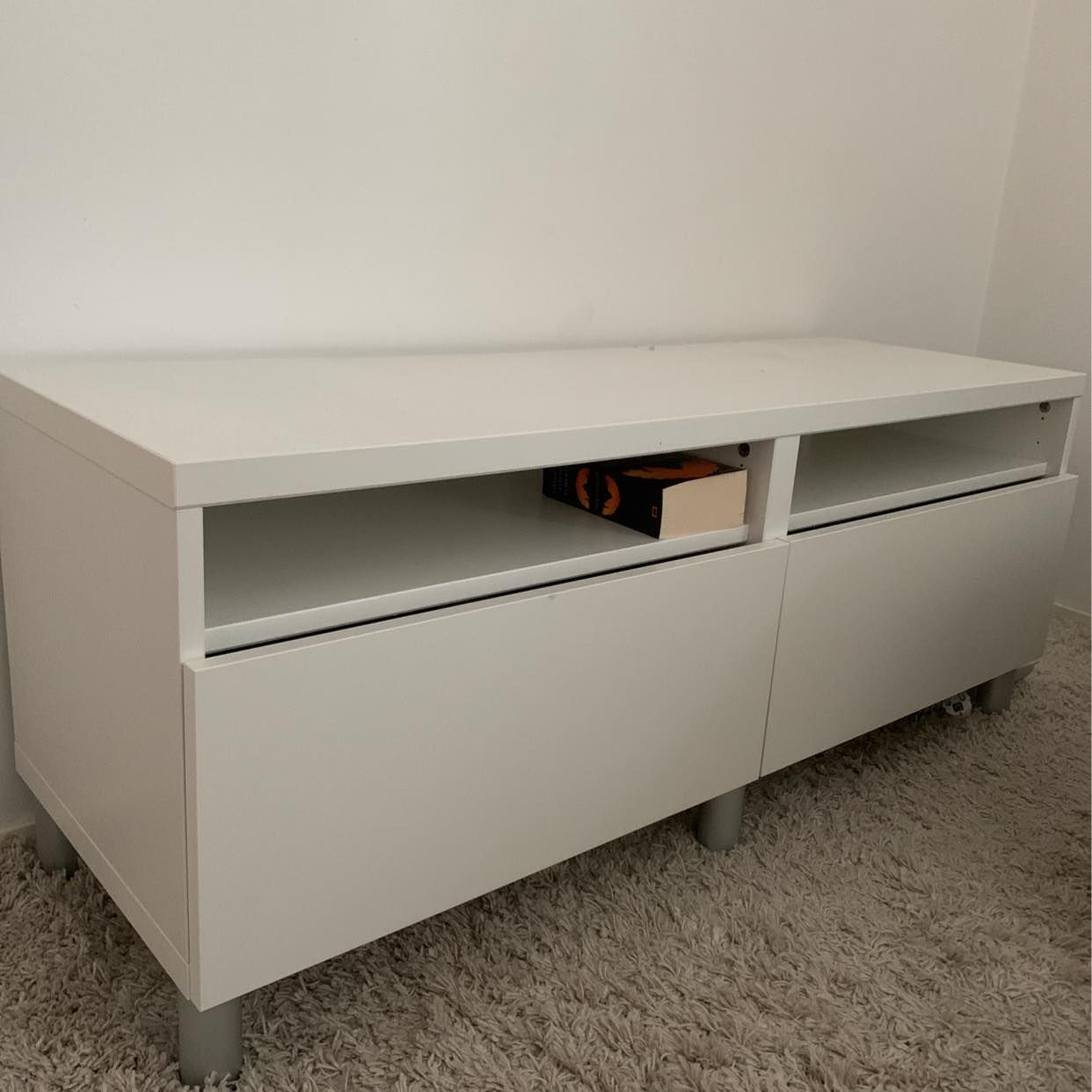 image of Tv-bänk bortskänktes - Sundbyberg