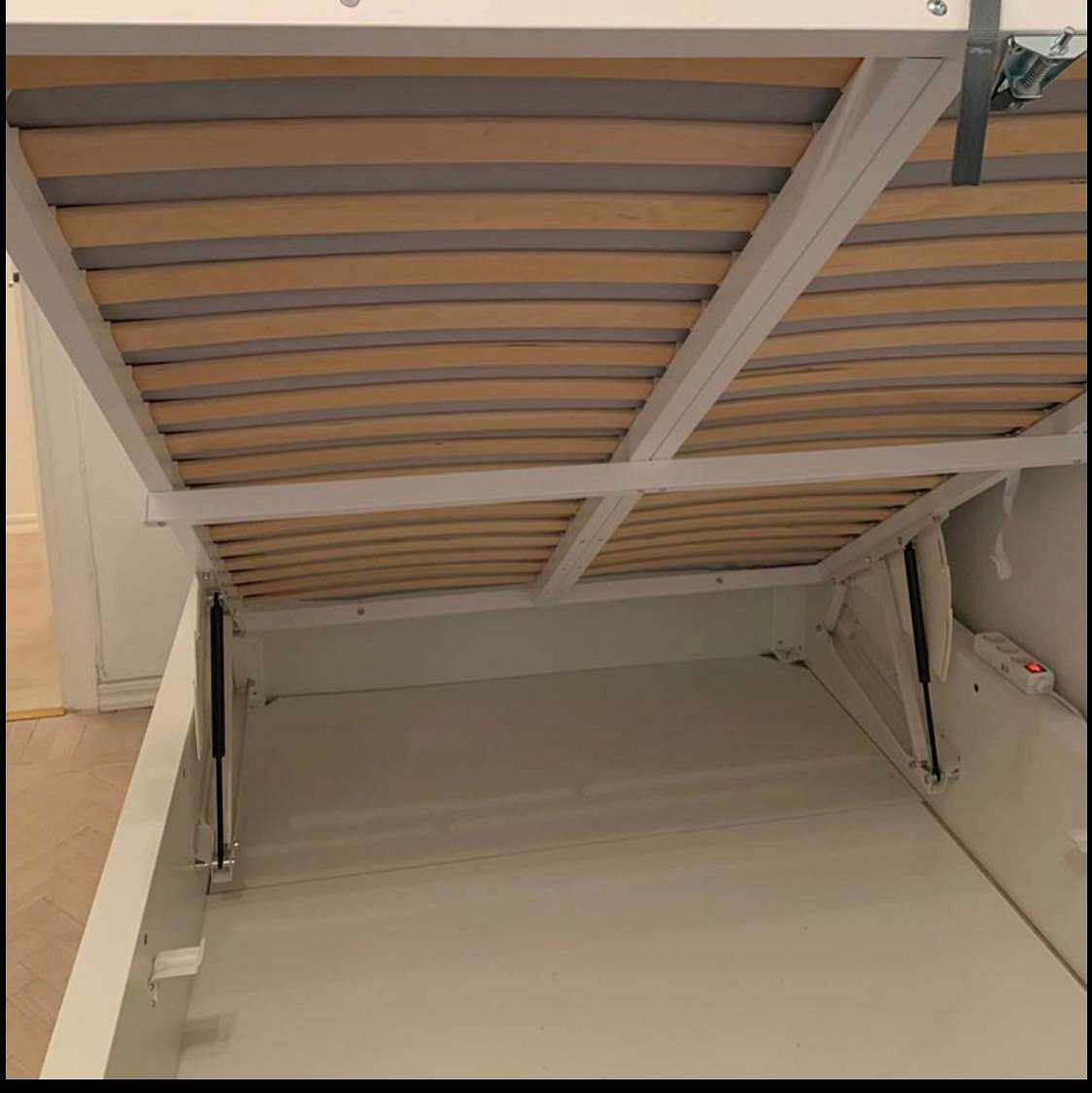 image of 140-säng med ram - 