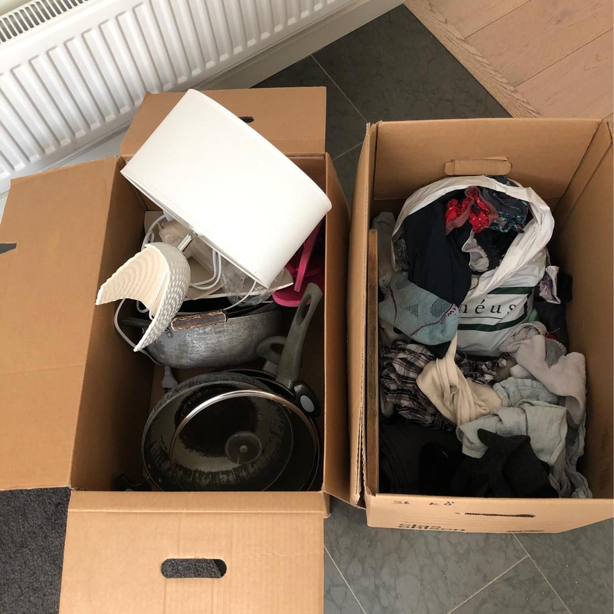 image of Clothes and broken items - Bromma