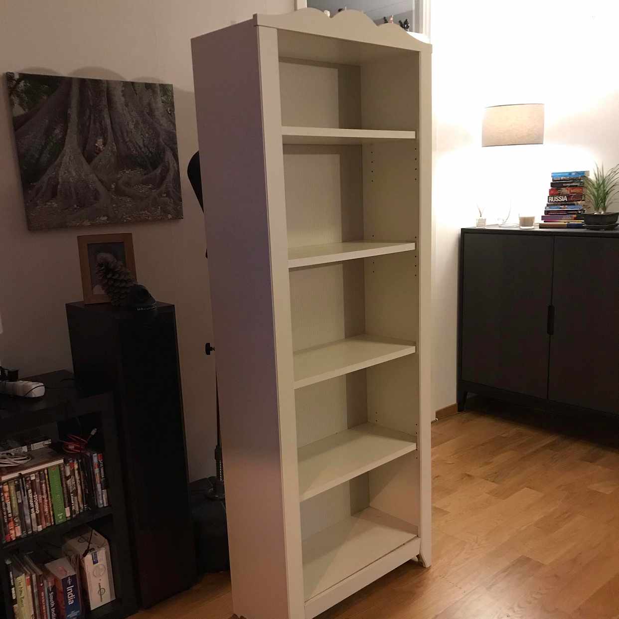image of White bookshelf FREE - Hässelby
