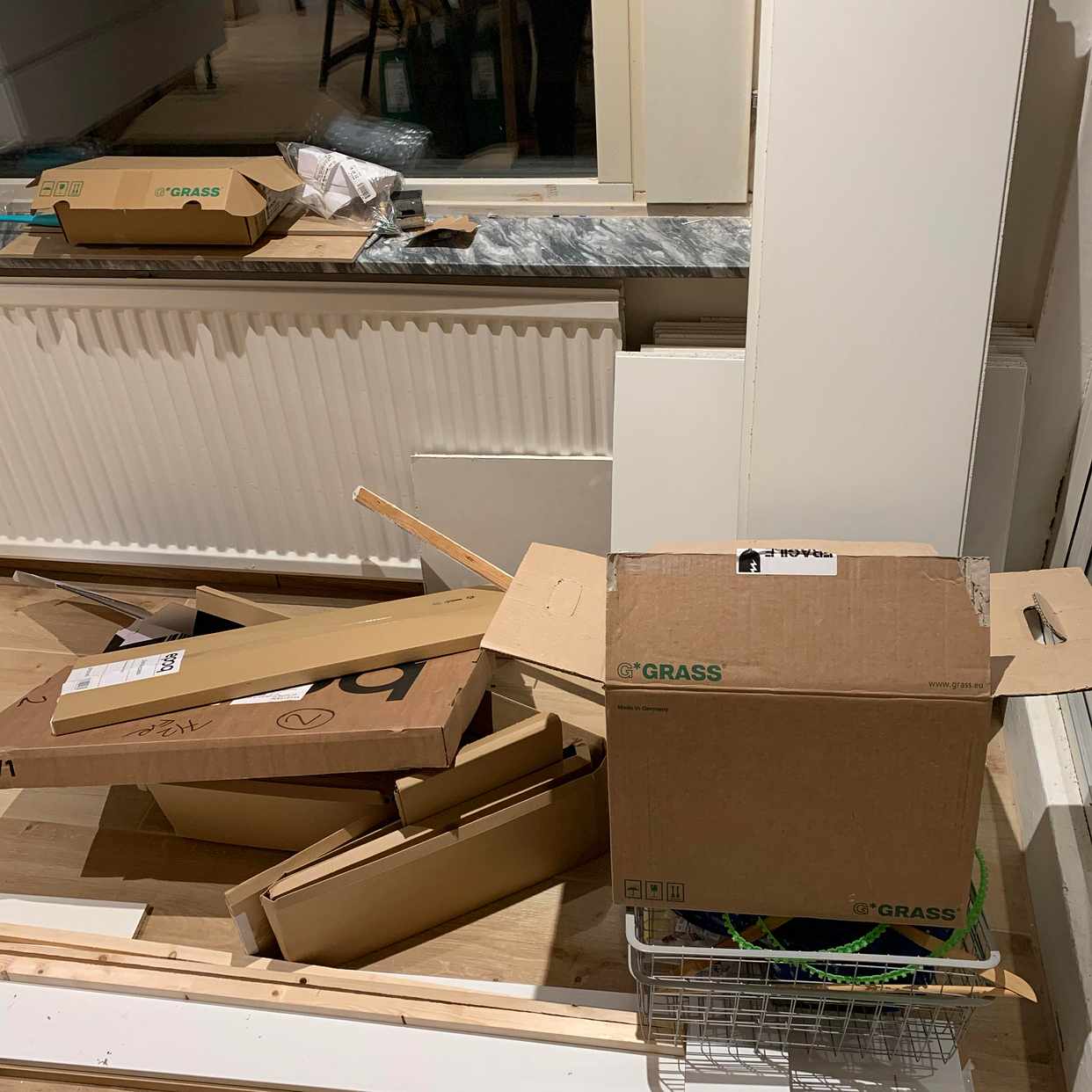 image of Skräp efter renovering - Bunkeflostrand