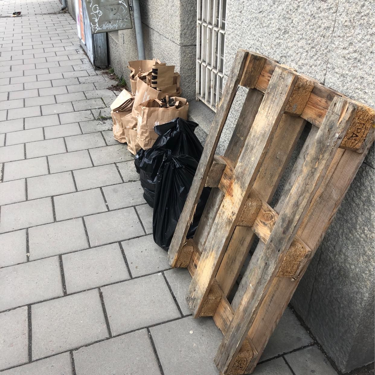 image of Recycling and lastpall - Stockholm