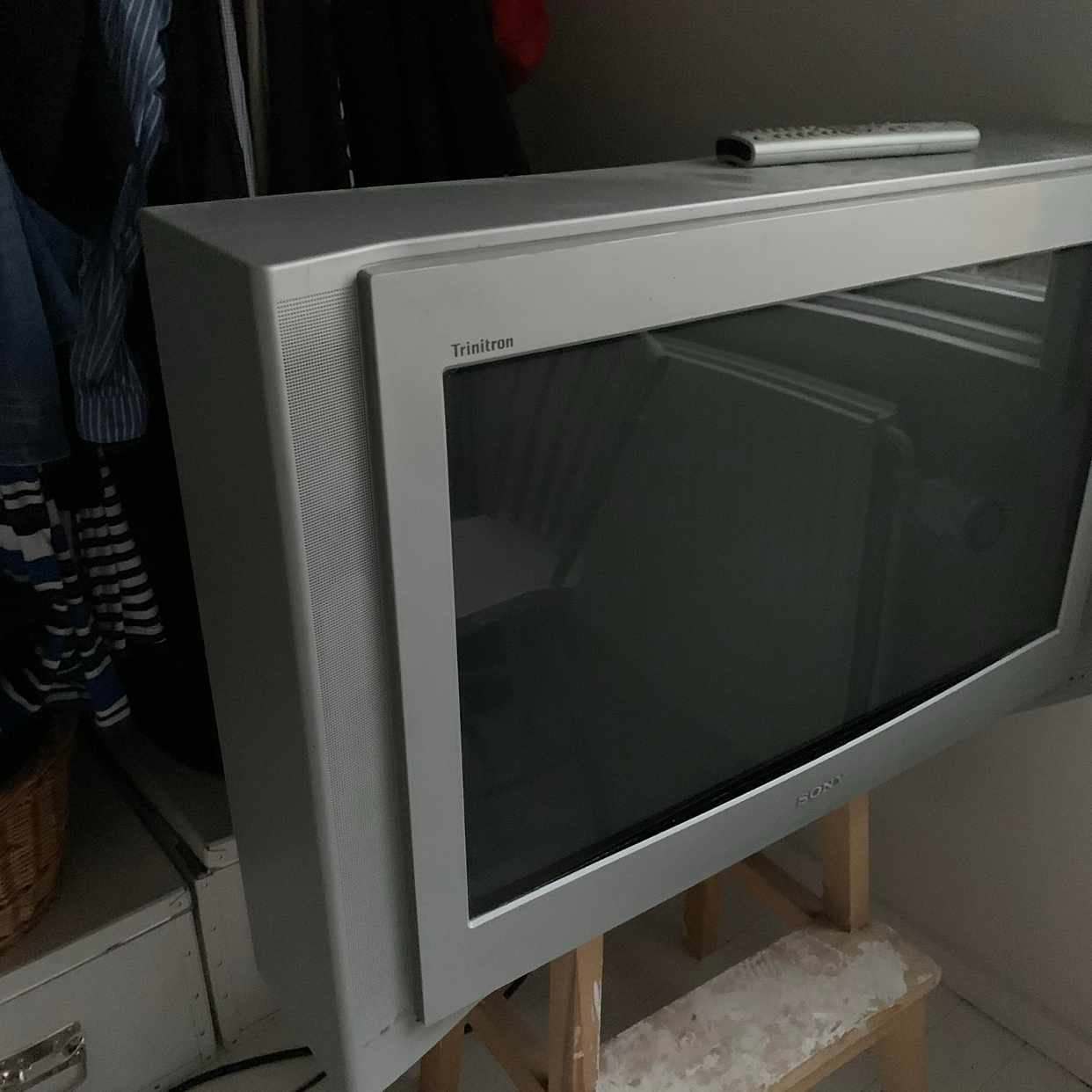 image of kvalitetsbäddsoffa + TV - Åkersberga