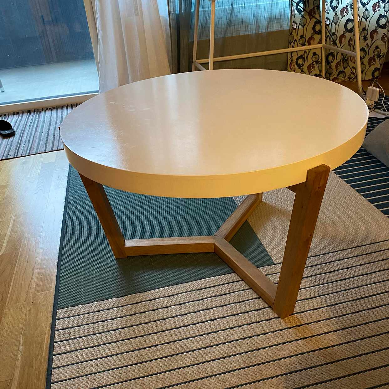 image of Mirror and MIO sofa table - Sundbyberg