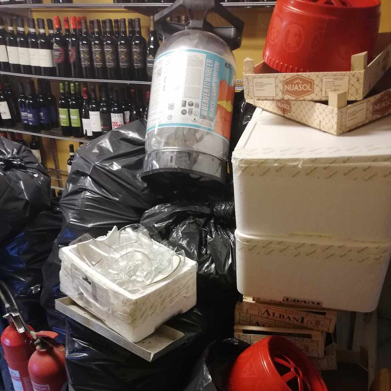 image of Obs!! Allt måste tas med - Stockholm