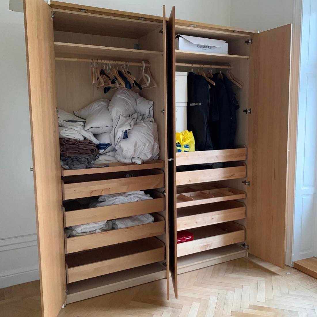 image of 2 stora garderober - Stockholm