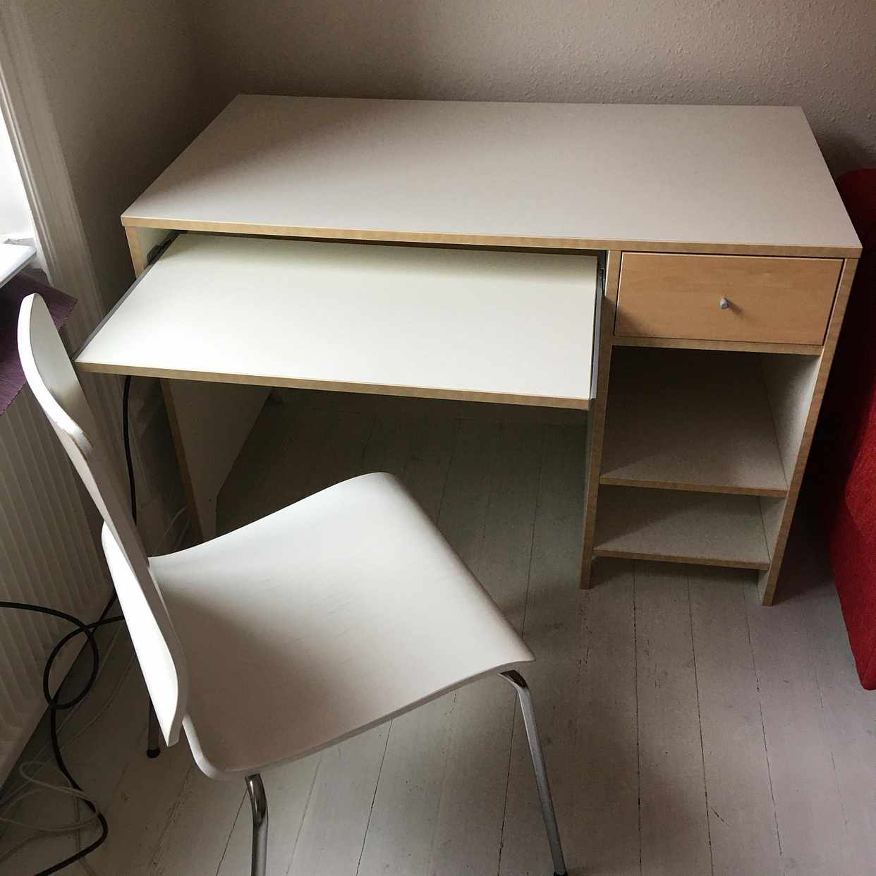 image of computer table with chair - Stockholm City