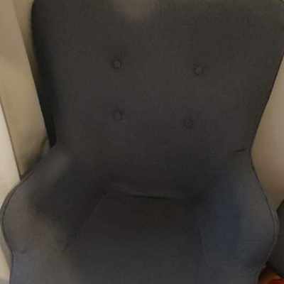 image of Help to move a chair - 