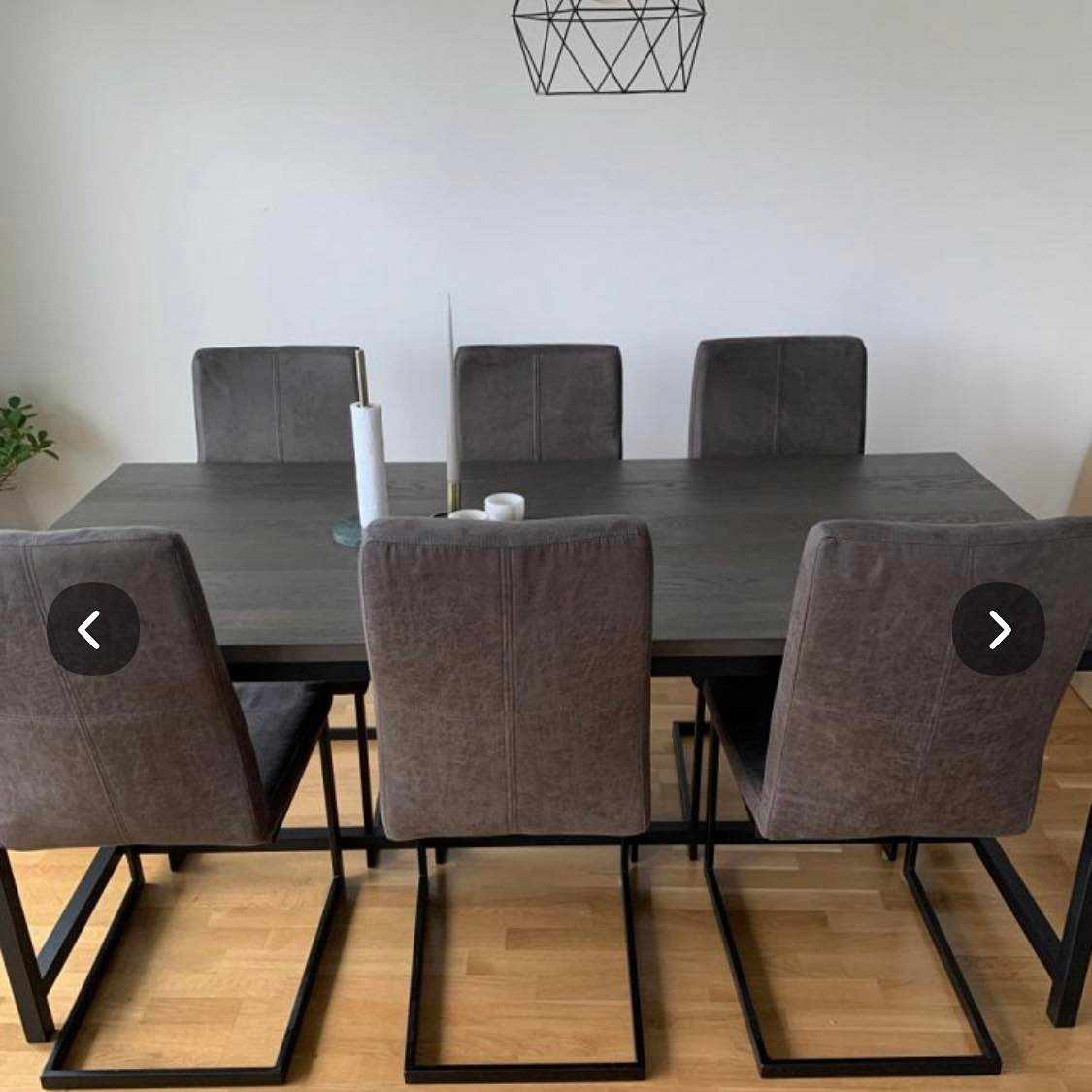 image of Matbord + 6 stolar - 