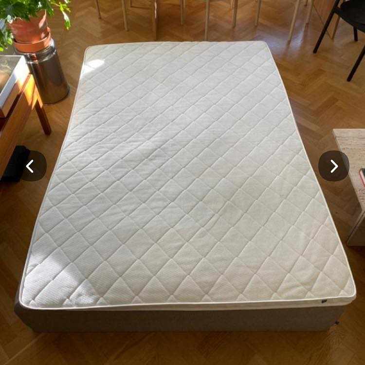 image of Säng 140cm med madrass - 