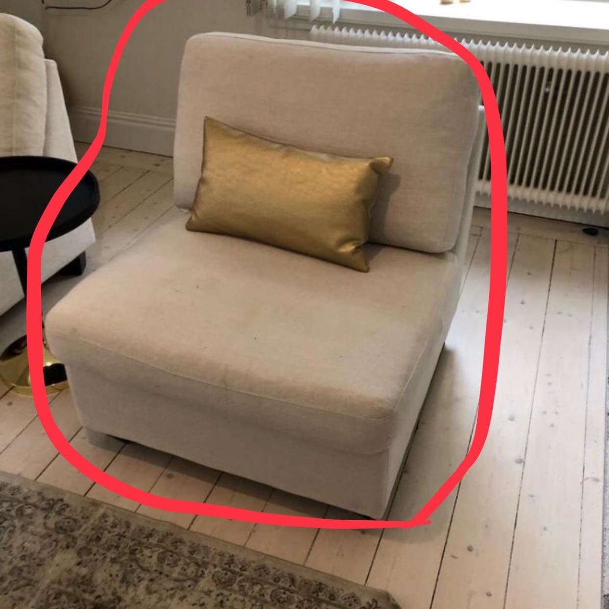 image of 1 soffa 2 fåtöljer 1 matt - 