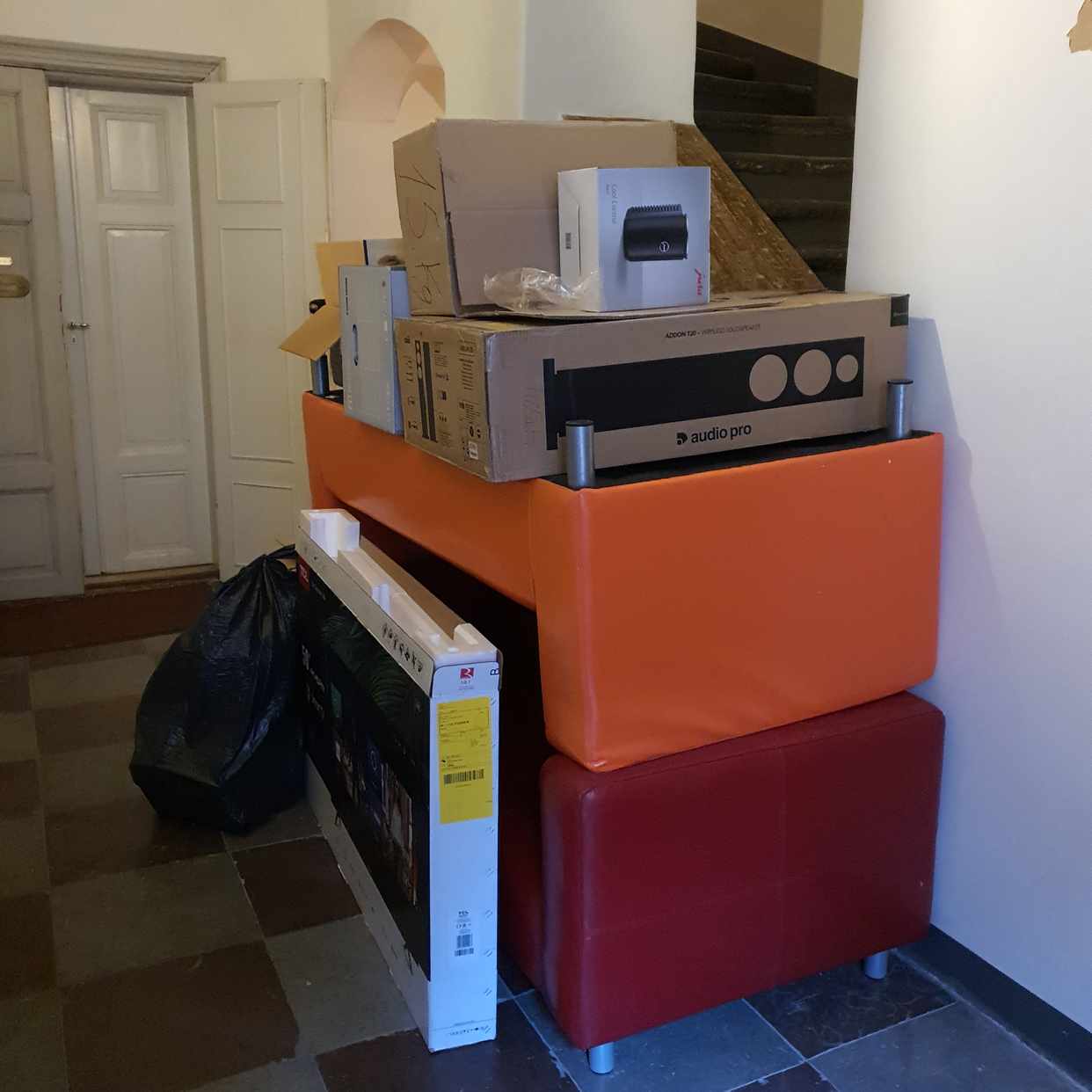 image of Cardboard boxes, 2 sofa - Stockholm