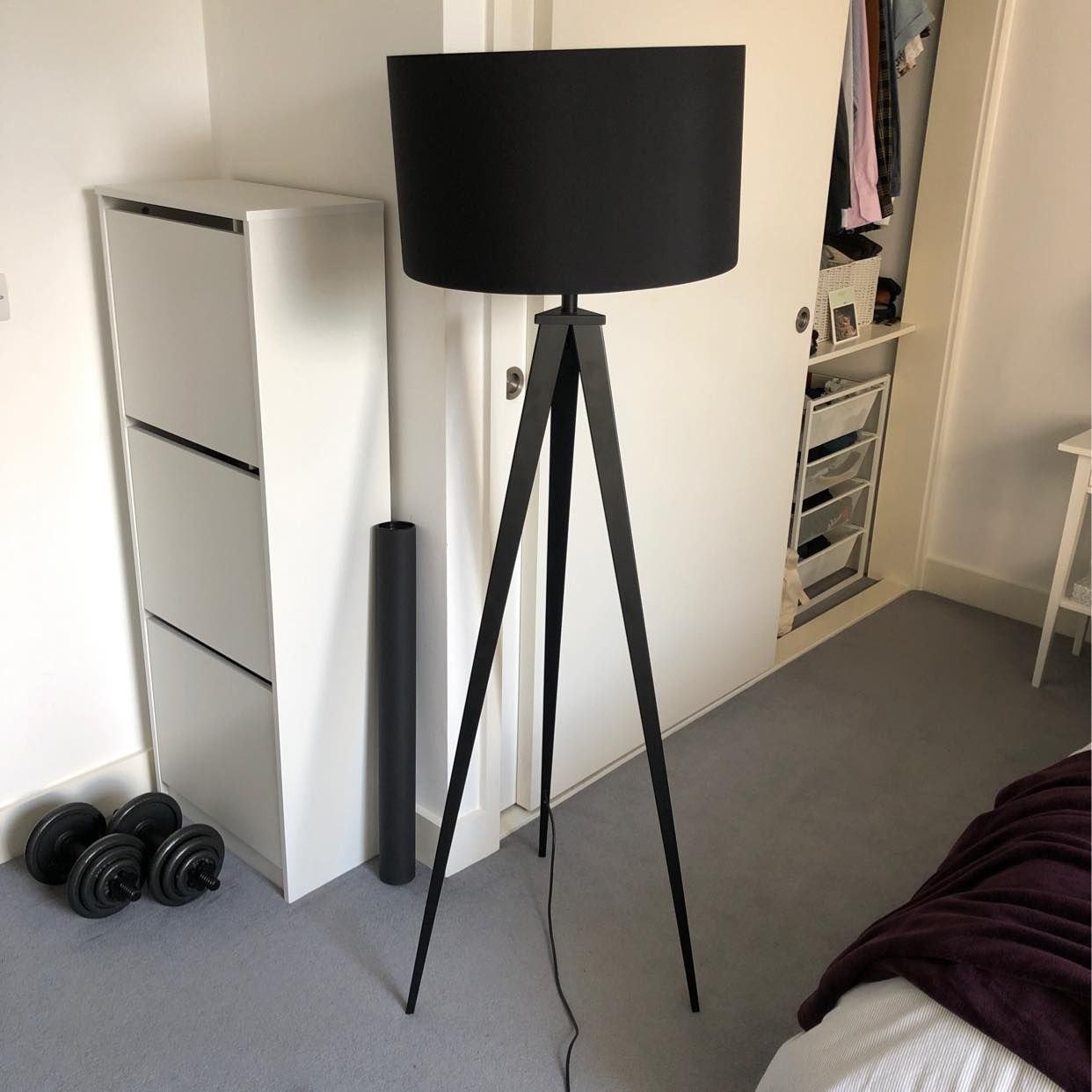 image of Floor lamp & 2 bar stools - London