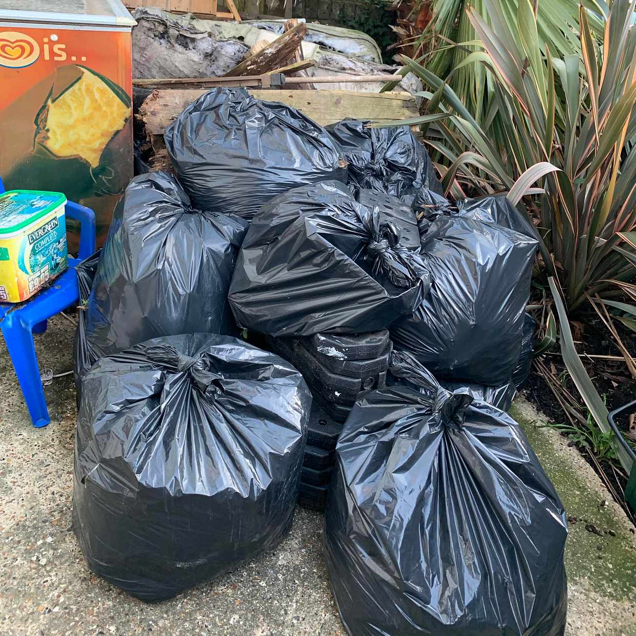 image of Mixed garden waste - London