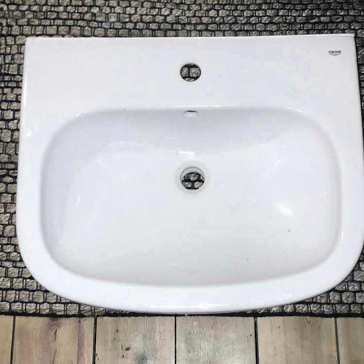 image of Bathroom Basin - London