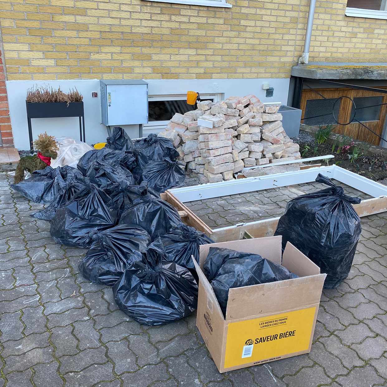 image of Slänga byggmaterial/tegel - Malmö