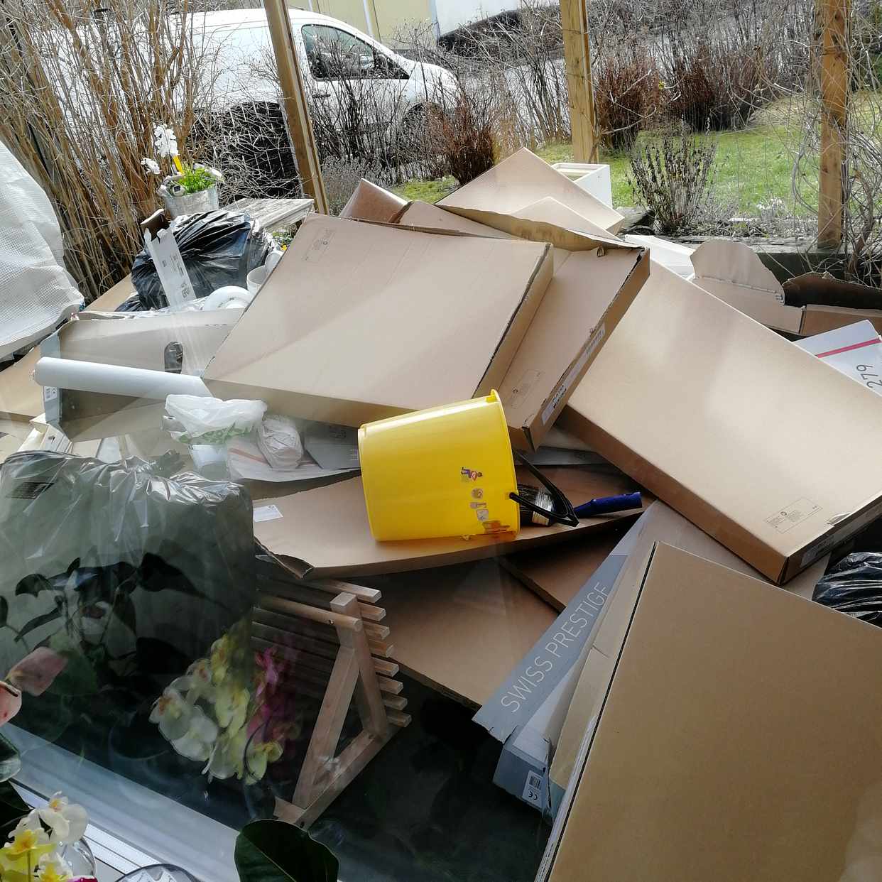 image of Diverse skräp. Bråte osv - Åkersberga