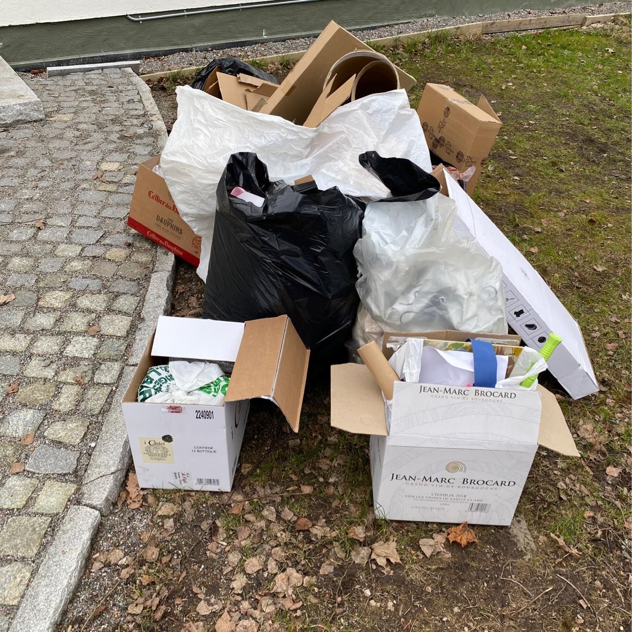 image of Diverse kartonger/sopor - Djursholm
