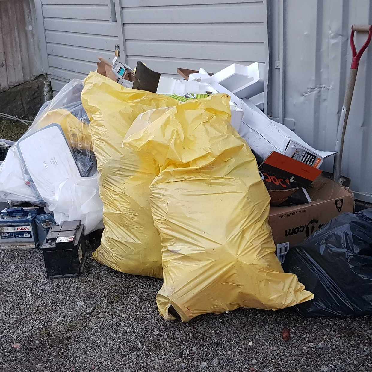 image of Garagestädning - Huddinge