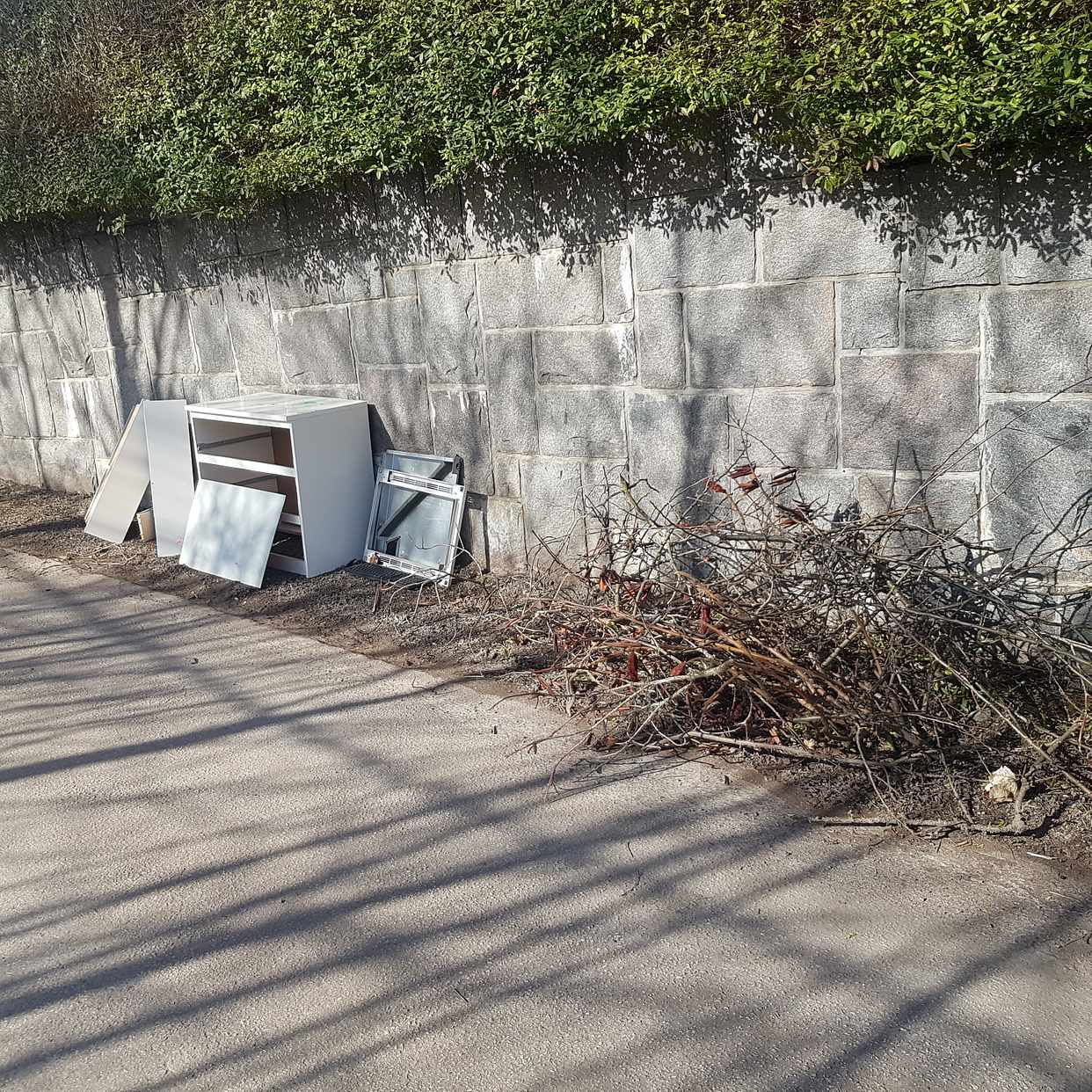 image of furniture, garden waste - Danderyd