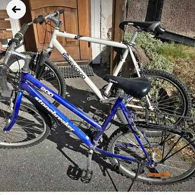 image of Cykel och barnsparkcyckel - 