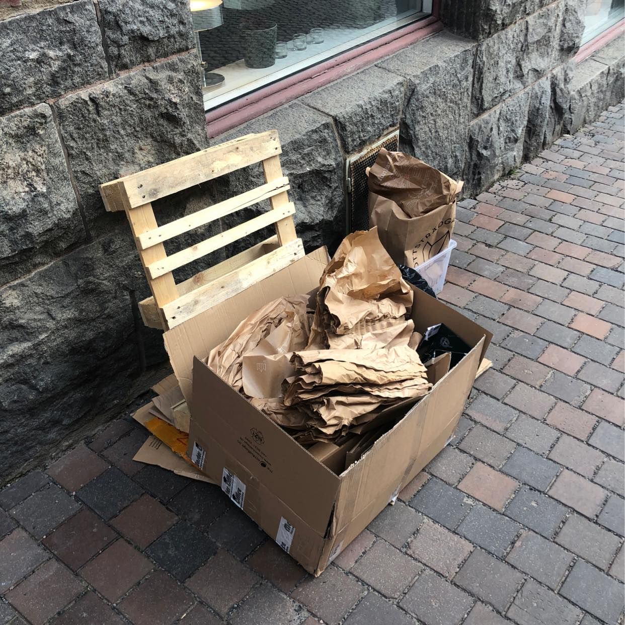 image of Elavfall och blandat - Stockholm