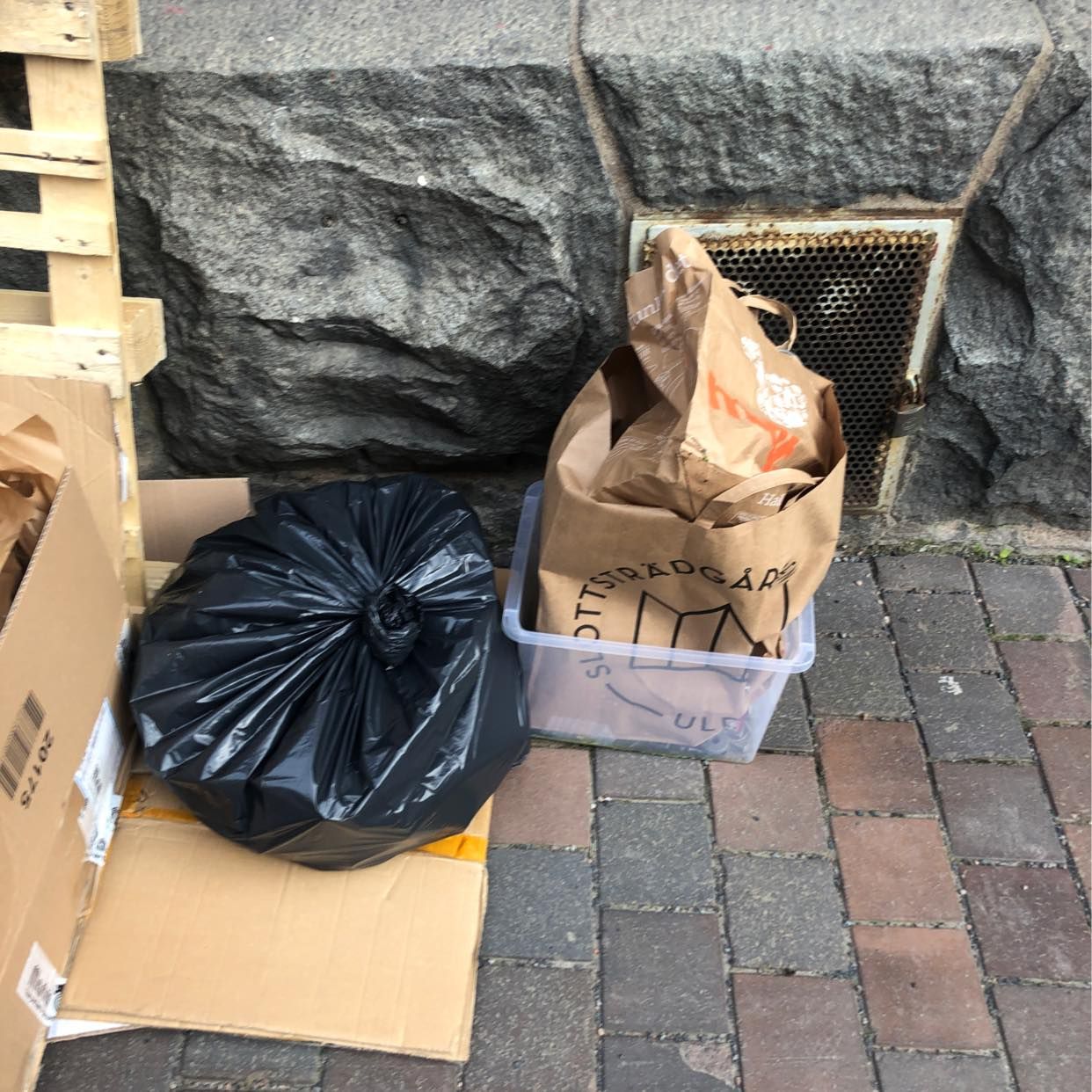 image of Elavfall och blandat - Stockholm