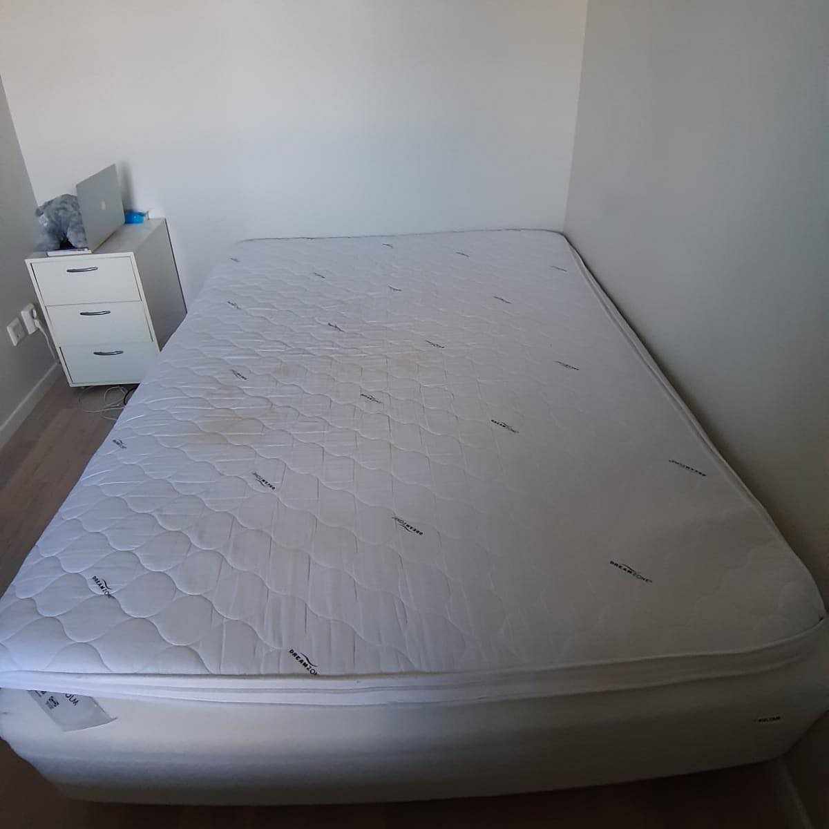 image of 1,40 säng, 4 stolar,1bord - 