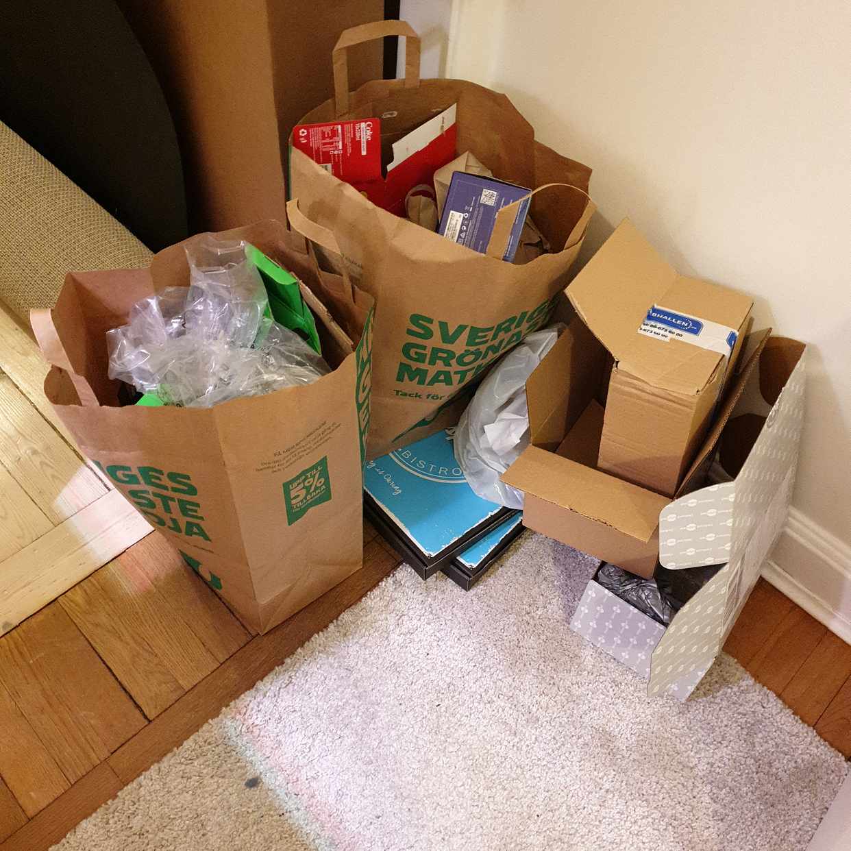 image of Packaging, rug and plasti - Stockholm