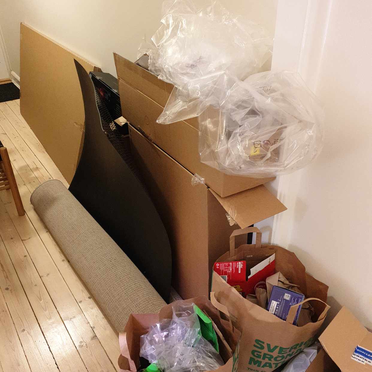 image of Packaging, rug and plasti - Stockholm