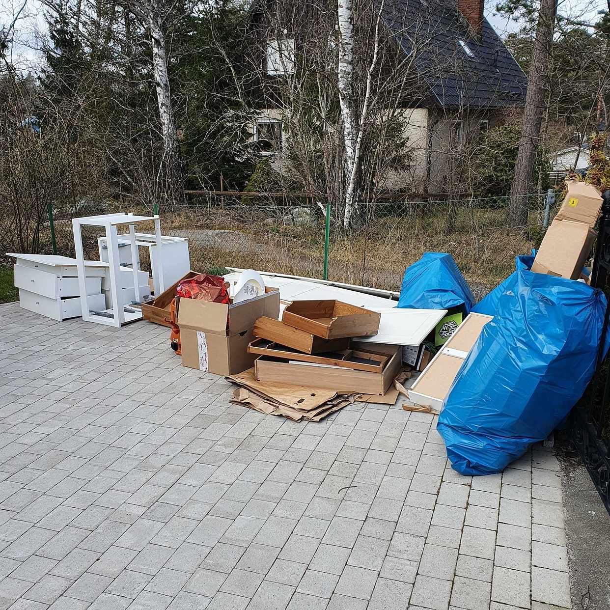 image of Garderober, emballage etc - Täby