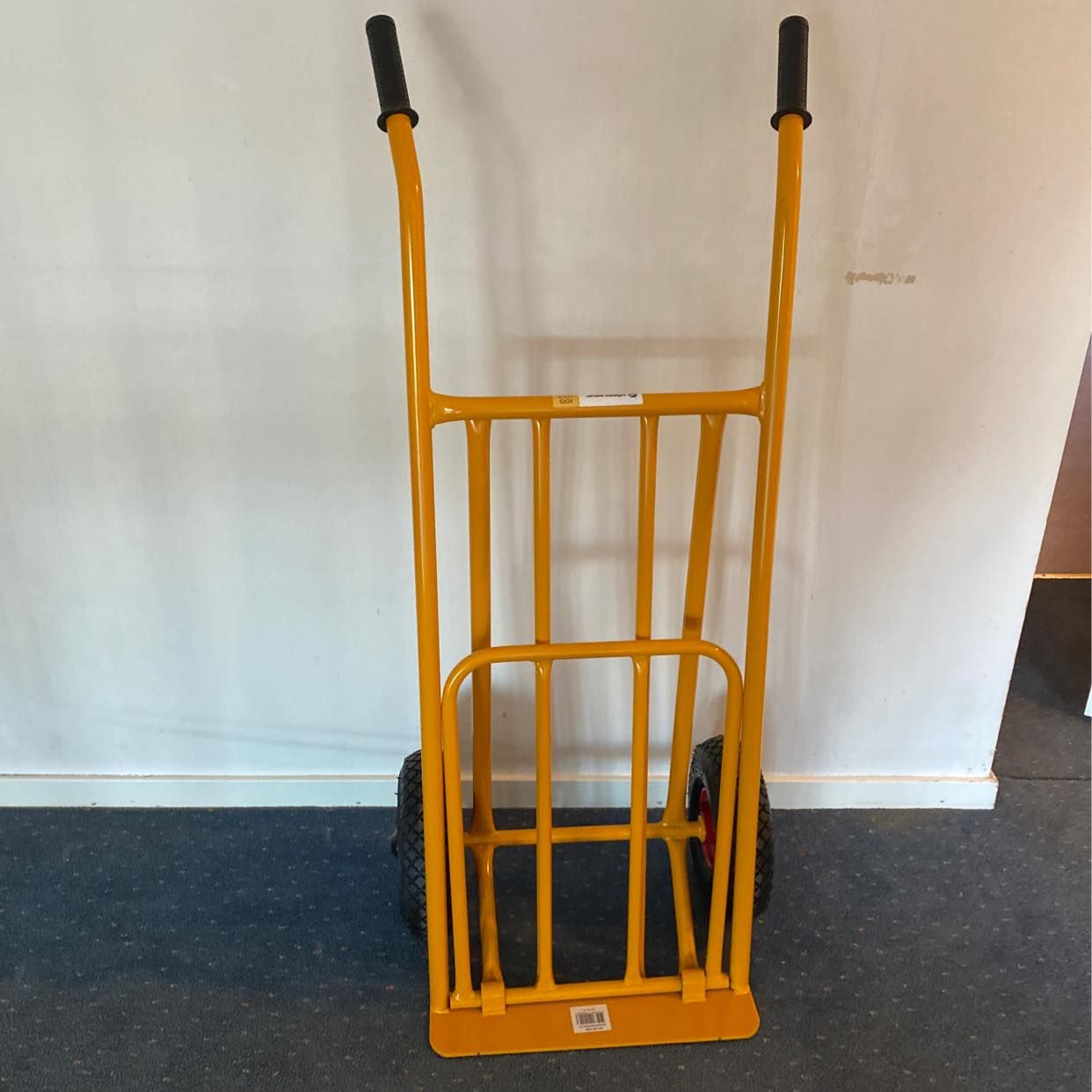 image of Möbler från IKEA - 