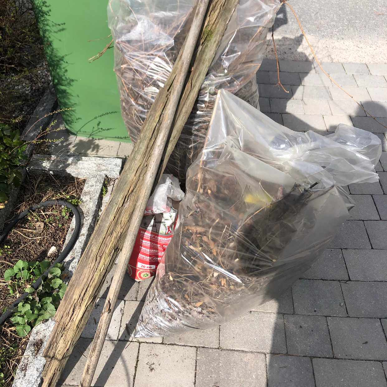 image of Mestadels trädgårdsavfall - Lidingö