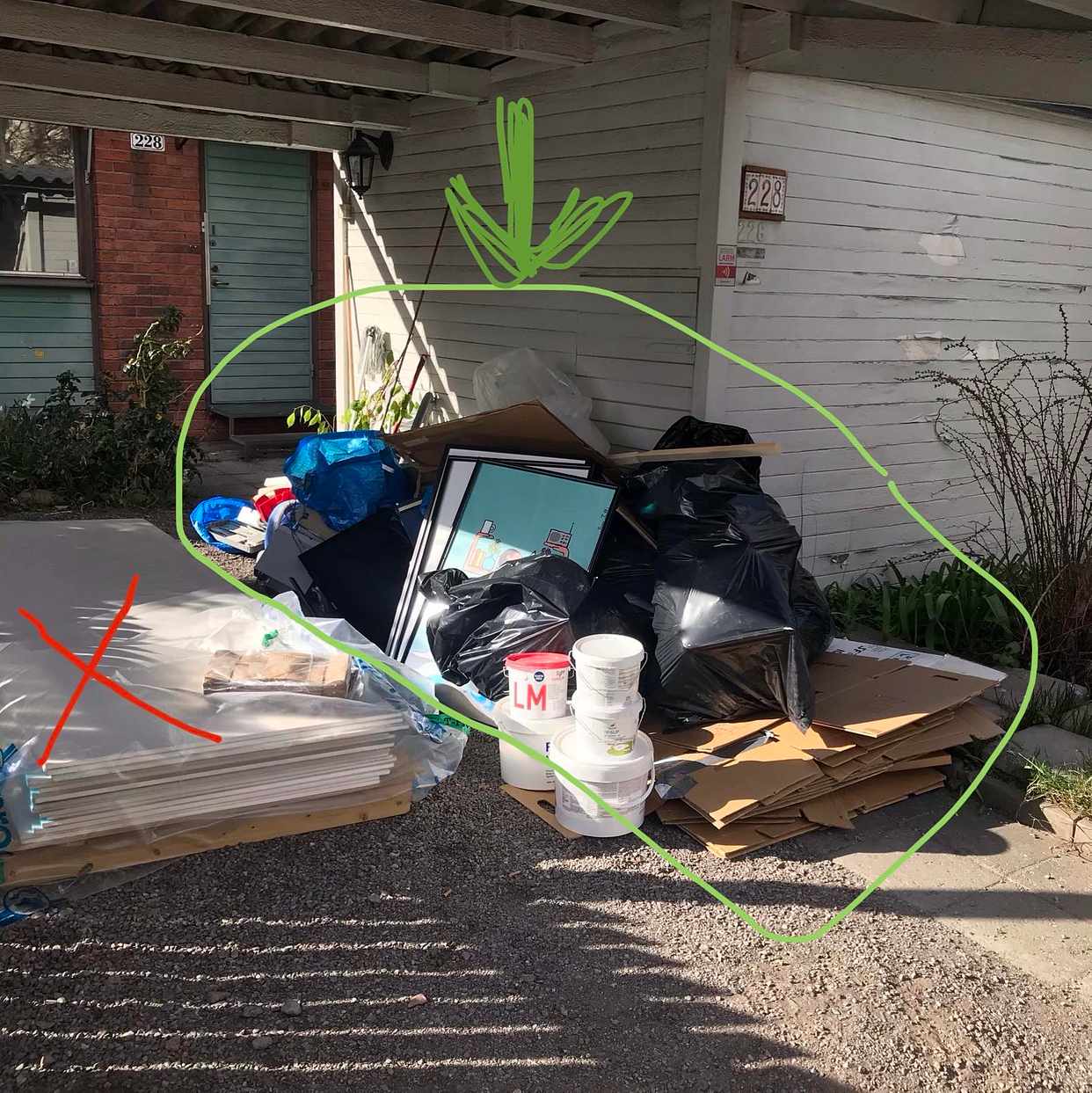 image of A lot of mixed stuff - Bandhagen
