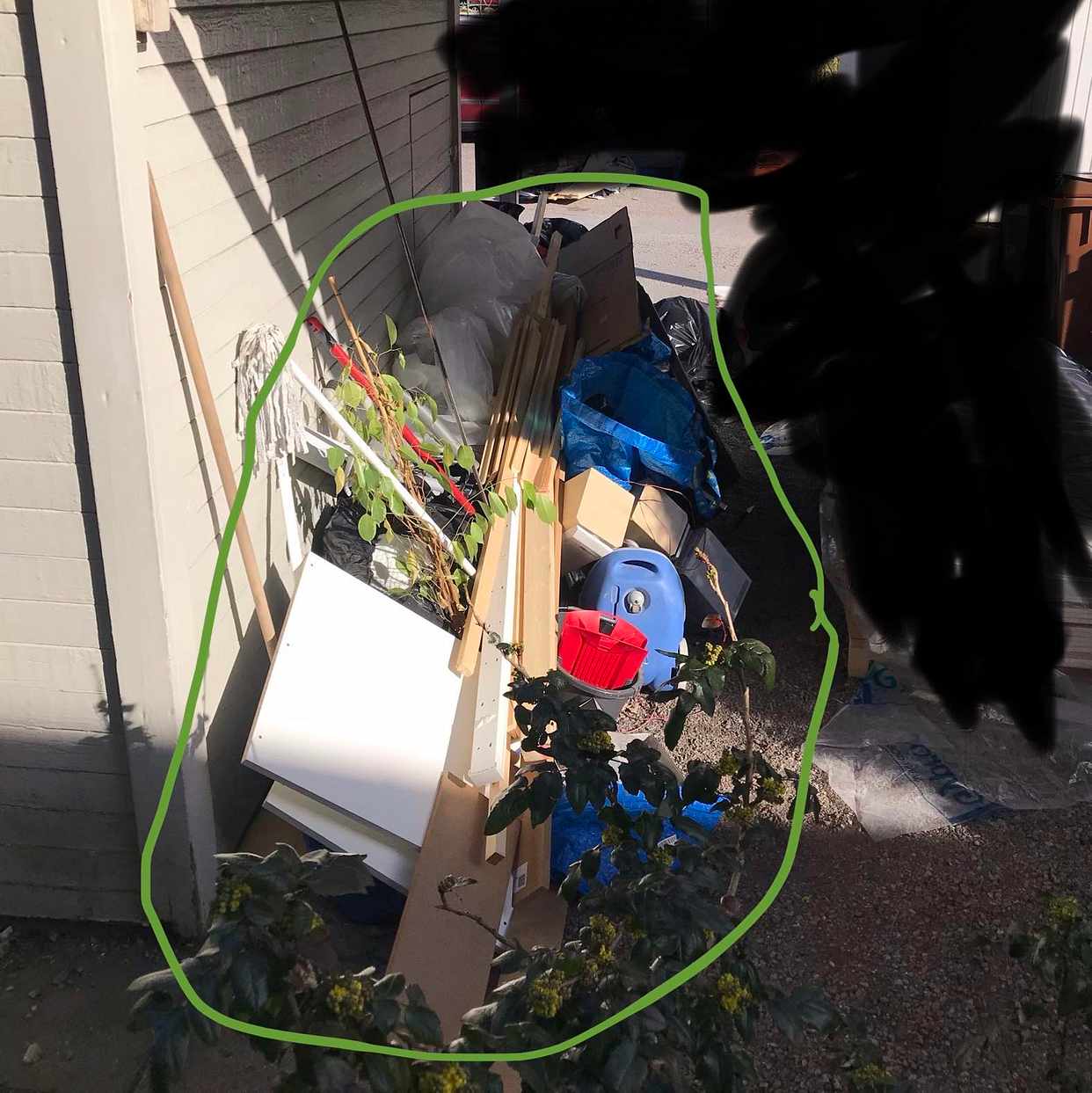 image of A lot of mixed stuff - Bandhagen