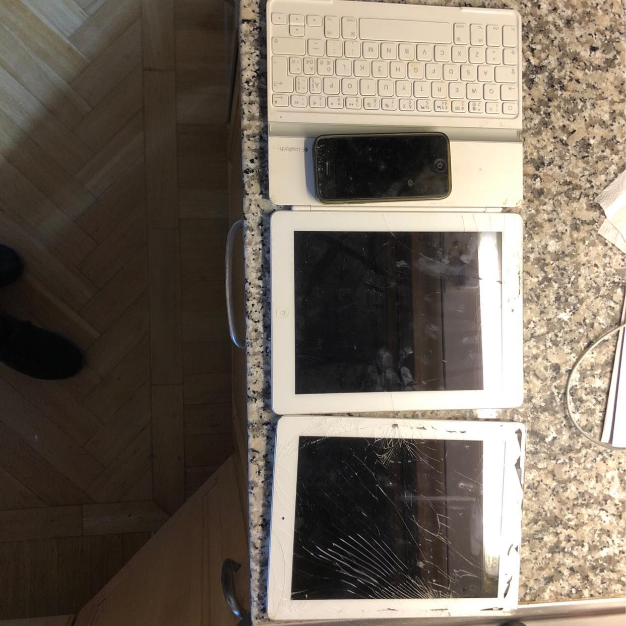 image of Gamla Ipad & Iphone - Stockholm City