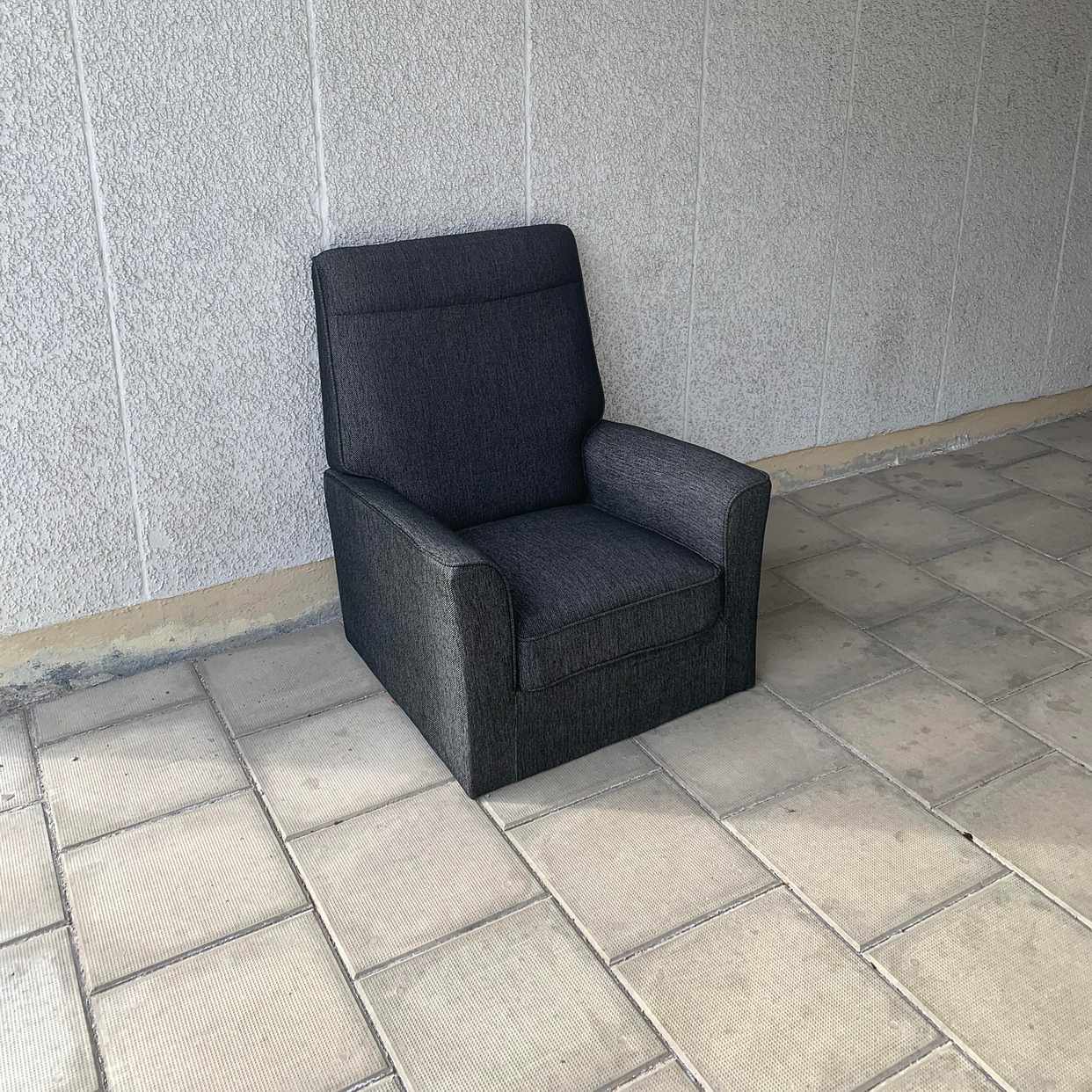 image of Fåtölj, kartong 2 säckar - Älvsjö