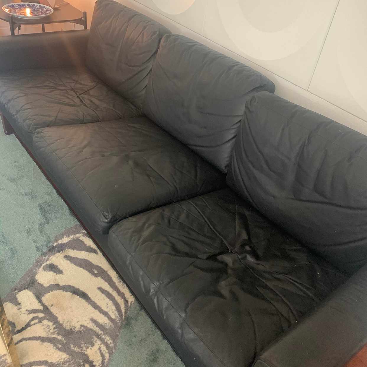 image of Soffa retro skinn - Tumba