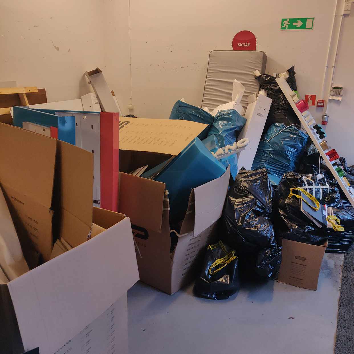 image of 6sqm of mixed trash - Hägersten