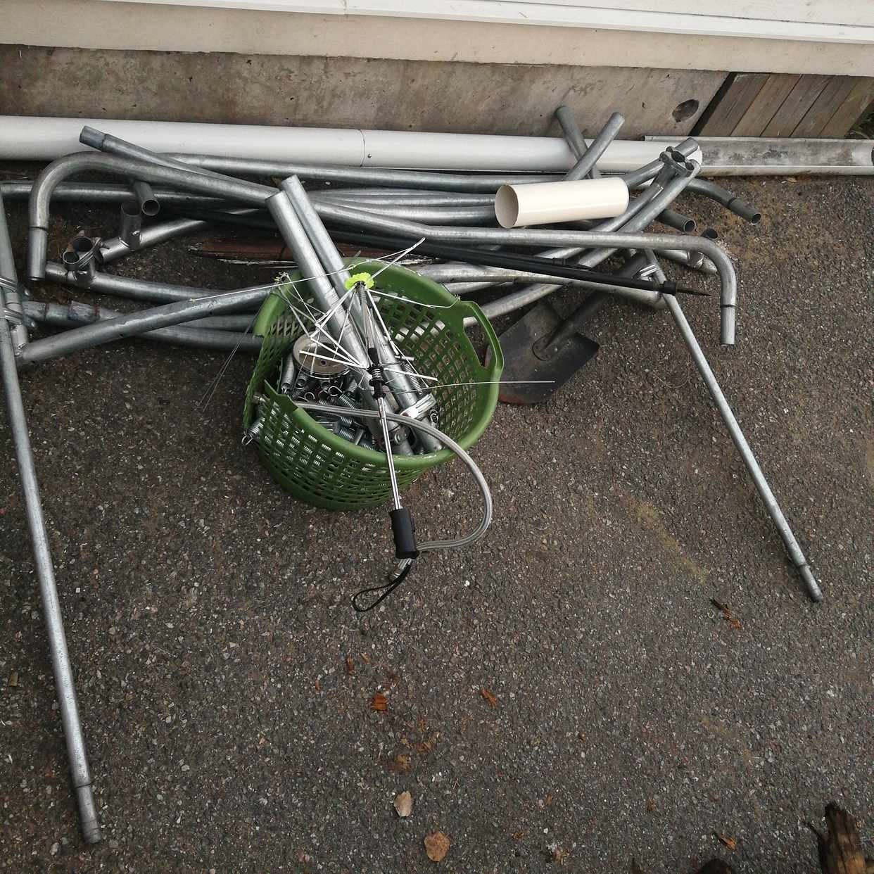 image of Staket, metall, gräs, mm - Vendelsö