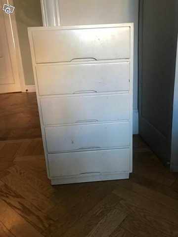 image of 2 st vita Ikea hurtsar - 
