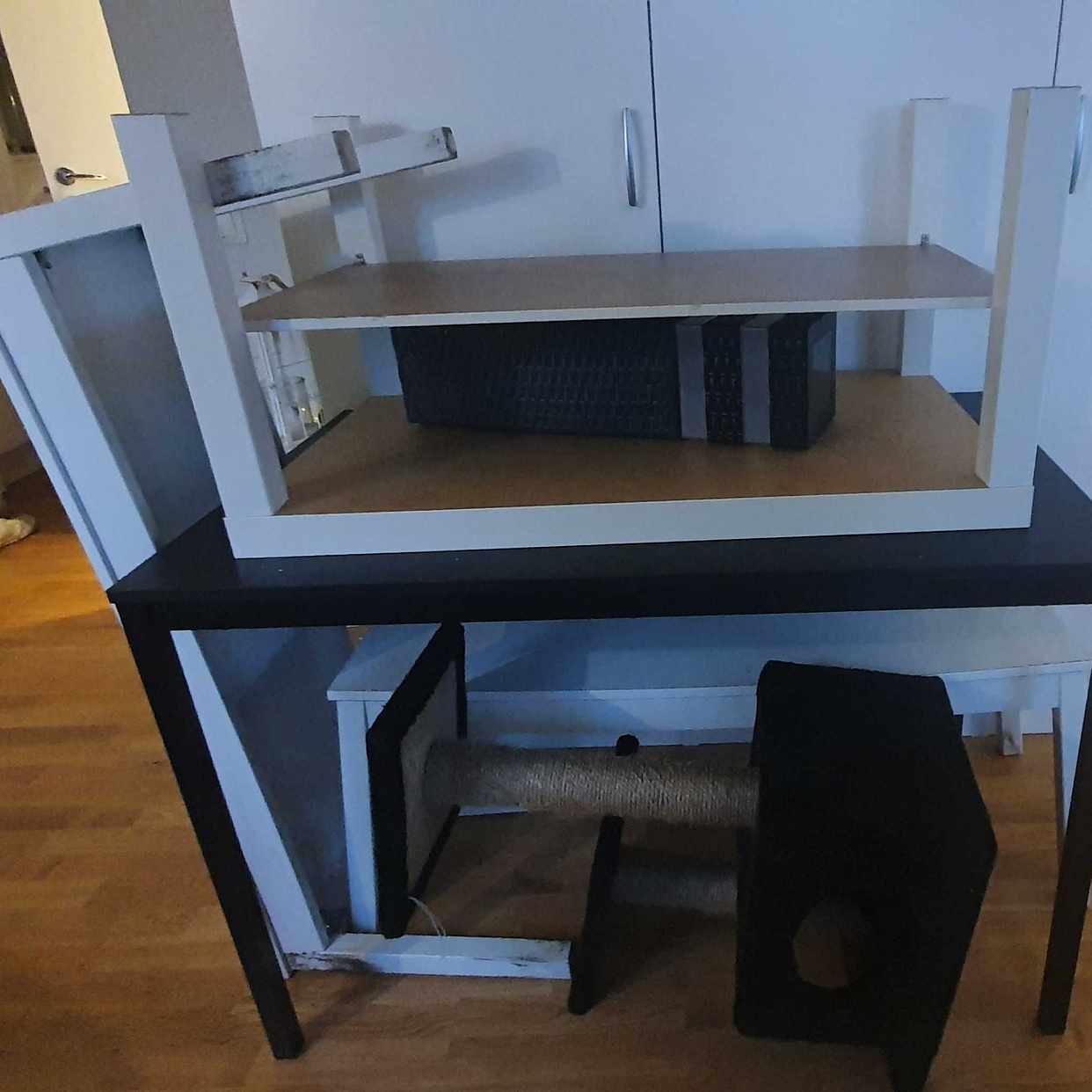 image of Gamla div möbler - Hässelby