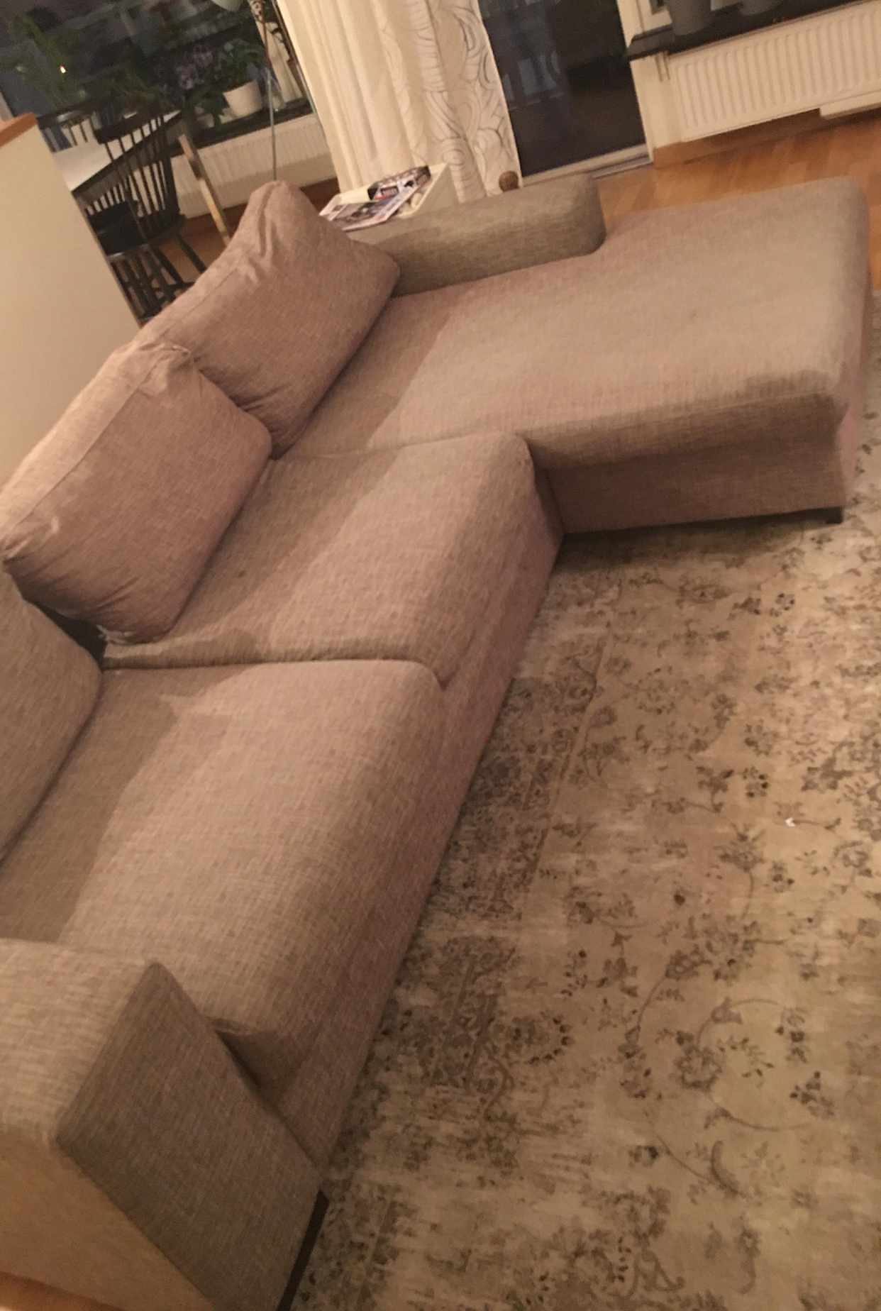 image of Soffa skänkes - 