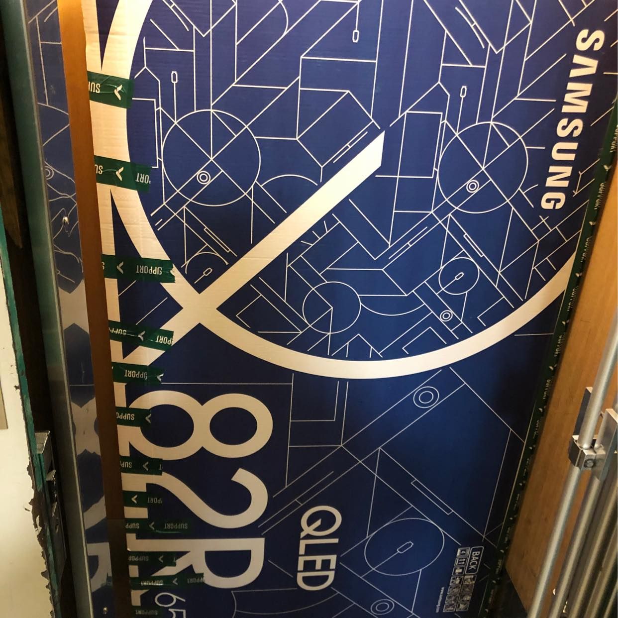 image of Tv kartong - Johanneshov
