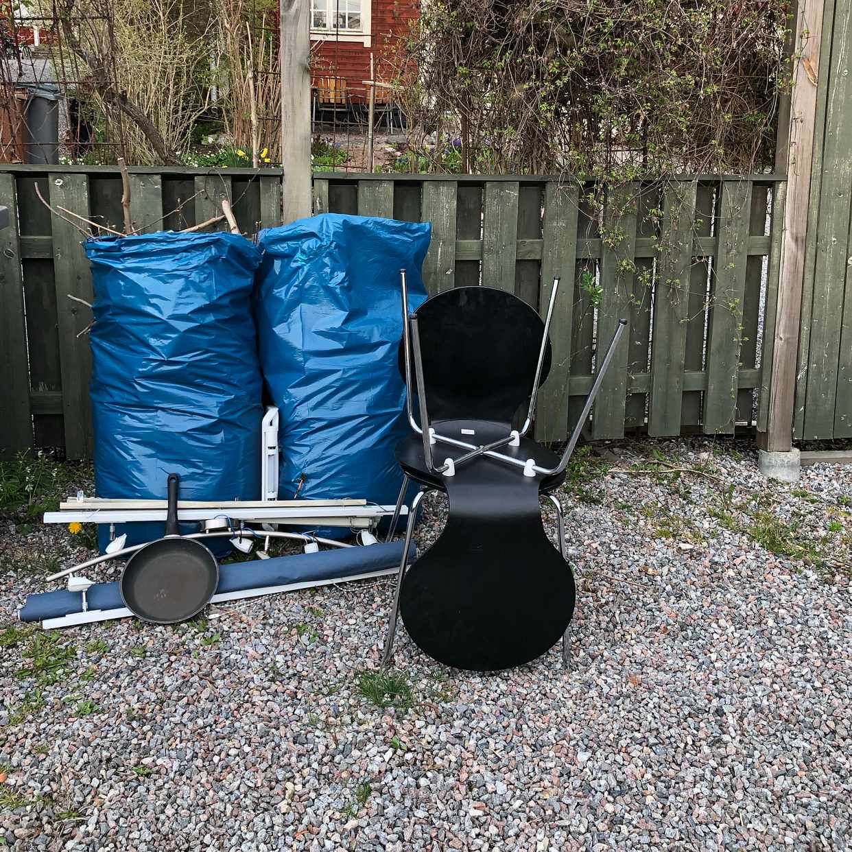 image of Trädgårdsrens 2 stolar mm - Enebyberg