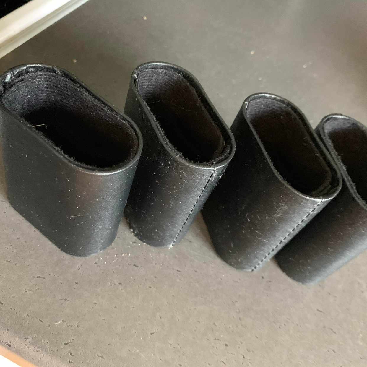 image of 4 koppar för tärningsspel - Hägersten