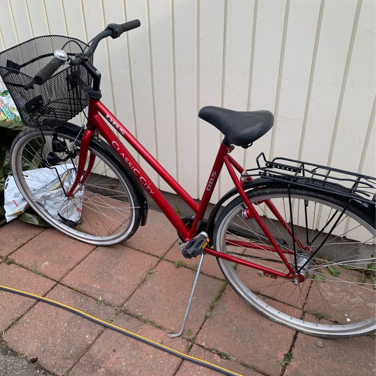 image of Jord,plast + gratis cykel - Järfälla
